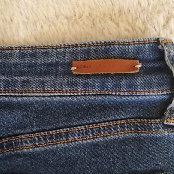 Pilcro Parallel Jeans - Picture 15 of 16